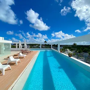 Rooftop Pool Ducassi Suites - Playa Bavaro - Free Wifi & Parking - Best Location Punta Cana